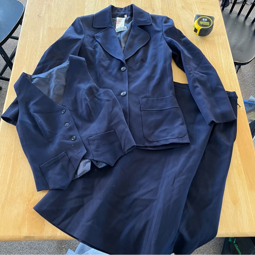 PIERRE D’ALBY Classic Navy Women's Blazer, vest, and Skirt Set